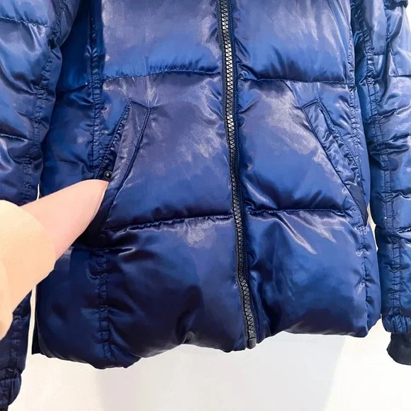 Sold - Picture 6 of 12